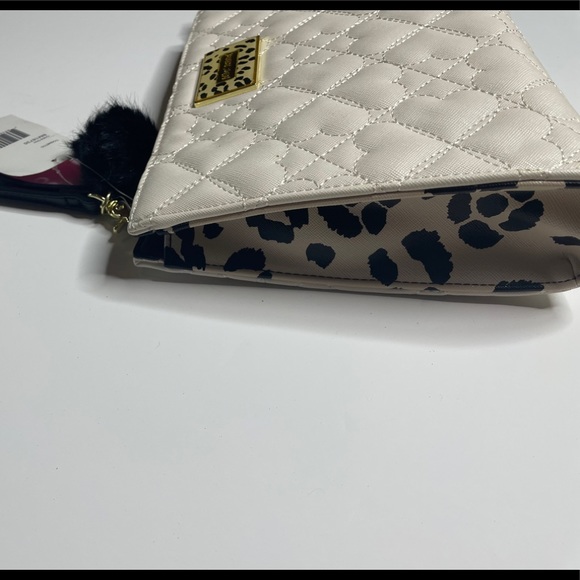 Betsey Johnson White & Cheetah print purse tote - Picture 5 of 15
